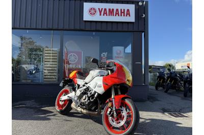 YAMAHA XSR 900 GP
