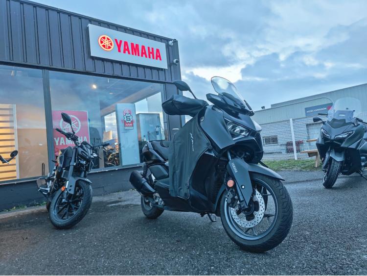 YAMAHA XMAX 300 Tech Max