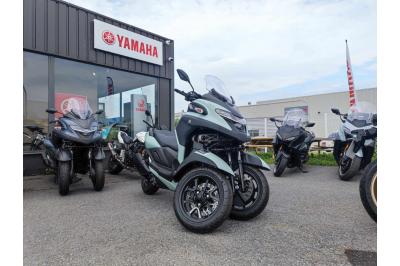 YAMAHA TRICITY 300