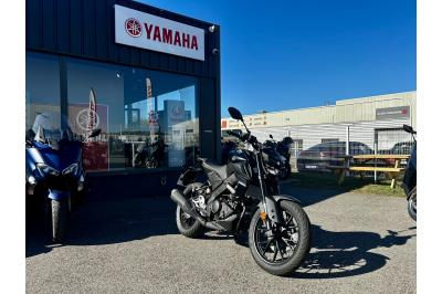 YAMAHA MT-125