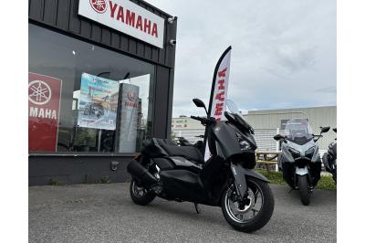 YAMAHA XMAX 300 Tech Max