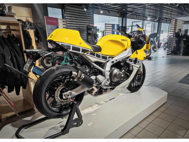 YAMAHA XSR 900 GP 60 eme anniversaire