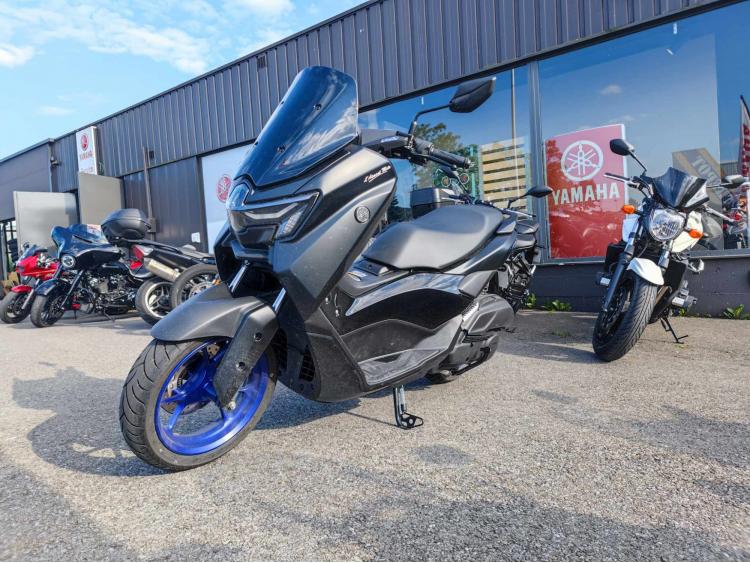 YAMAHA NMAX 125