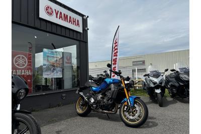 YAMAHA XSR 900