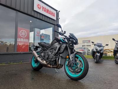 YAMAHA MT-10