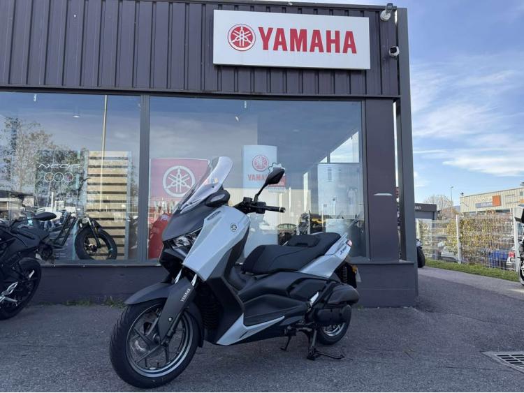 YAMAHA XMAX 125 TECH MAX