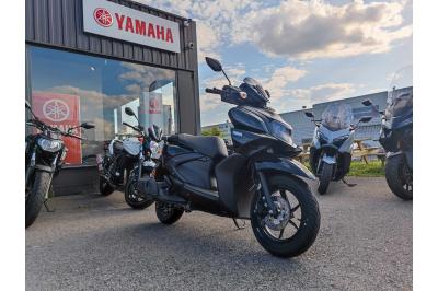 YAMAHA RayZR 125