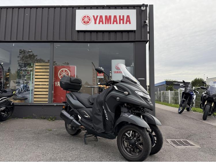 YAMAHA TRICITY 300