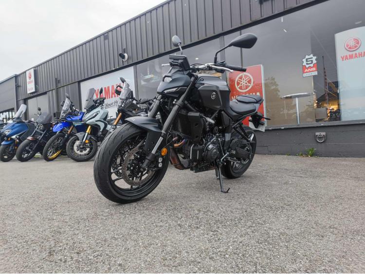 YAMAHA MT-07 2025