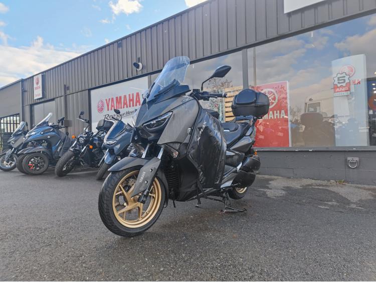 YAMAHA XMAX 300 Tech Max